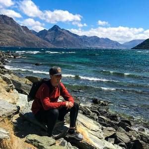 Meet your Posher, Traven